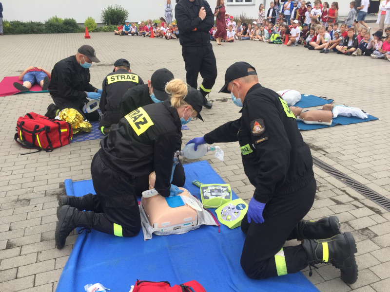 Szkolenia dzieci i młodzieży w zakresie udzielania pierwszej pomocy i obsługi defibrylatorów AED w Zespole Szkolno – Przedszkolnym nr 2 w Rawiczu